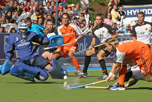 © Herbert Bohlscheid  www.sportfoto.tv und Wolfgang Quednau  www.hockeyimage.net