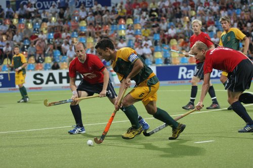 © Herbert Bohlscheid (www.sportfoto.tv) / Wolfgang Quednau (www.hockeyimage.net)