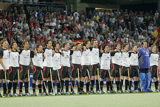 © Herbert Bohlscheid (www.sportfoto.tv) / Wolfgang Quednau (www.hockeyimage.net)